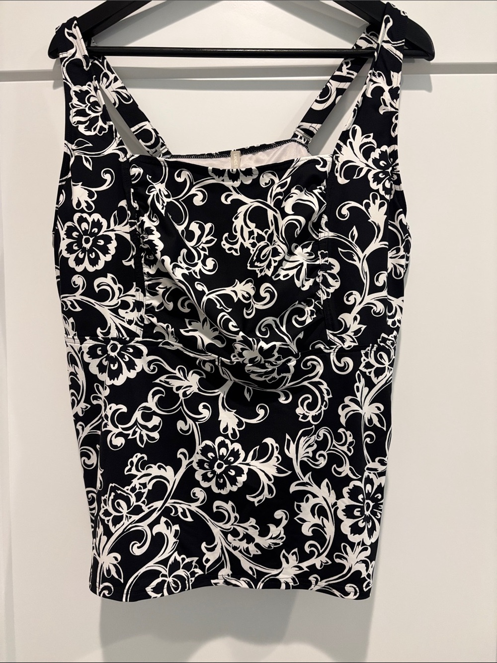Lands End Tankini Black & White Floral plus 20W